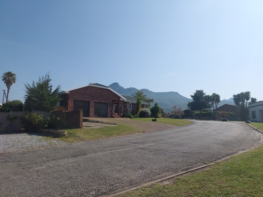 3 Bedroom Property for Sale in Denneoord Western Cape